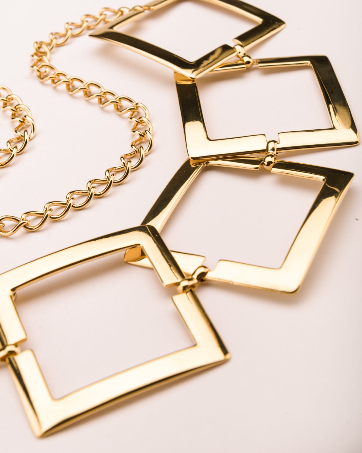 Chloe squares gold chain belt