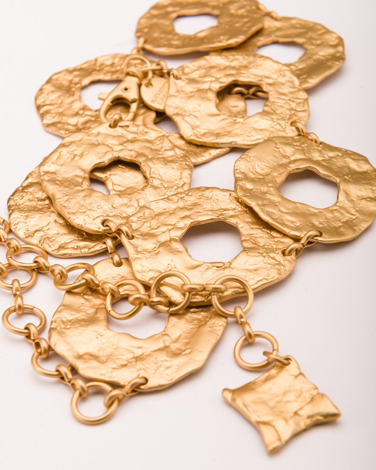 Harloe gold discs chain belt