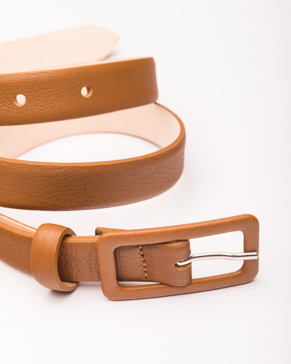 Hailey tan skinny leather belt
